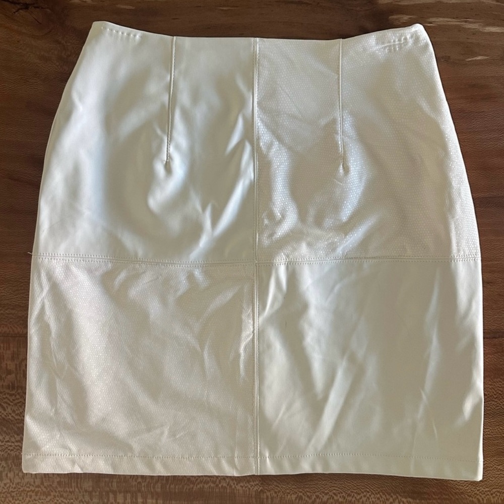NWT Entro Faux Leather Mini Skirt